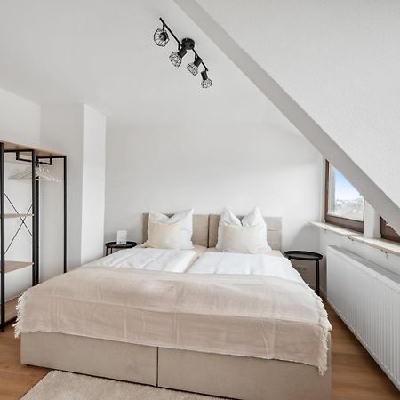 Malu Rooms - Top Lage, Kostenloser Parkplatz, Klima, Netflix, 24H Checkin Ludwigsburg Luaran gambar