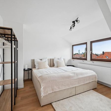 Malu Rooms - Top Lage, Kostenloser Parkplatz, Klima, Netflix, 24H Checkin Ludwigsburg Luaran gambar