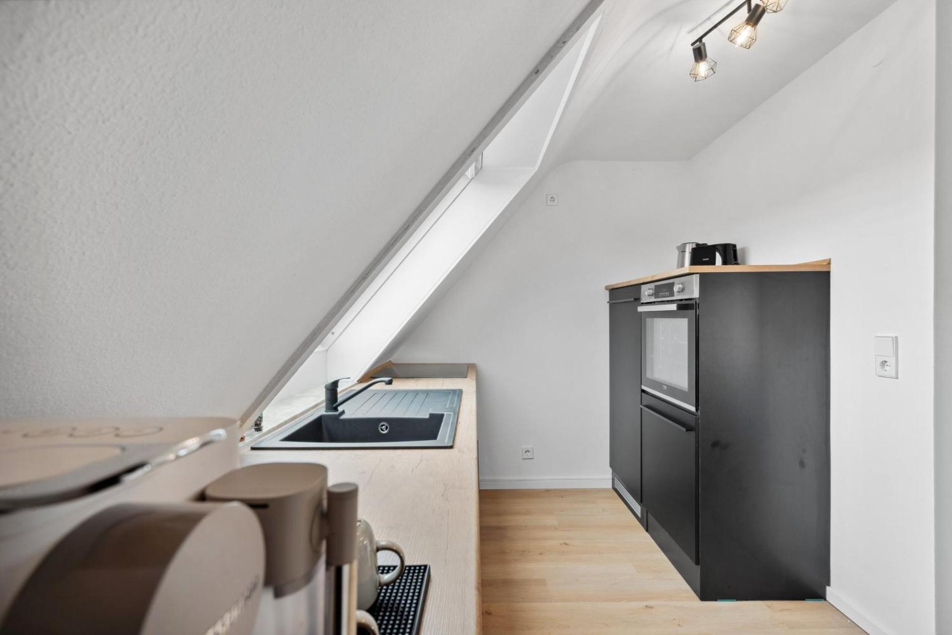 Malu Rooms - Top Lage, Kostenloser Parkplatz, Klima, Netflix, 24H Checkin Ludwigsburg Luaran gambar