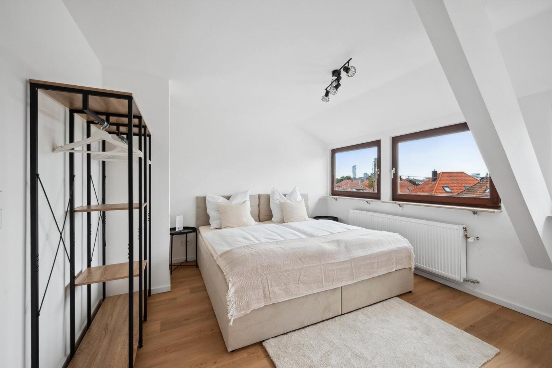 Malu Rooms - Top Lage, Kostenloser Parkplatz, Klima, Netflix, 24H Checkin Ludwigsburg Luaran gambar