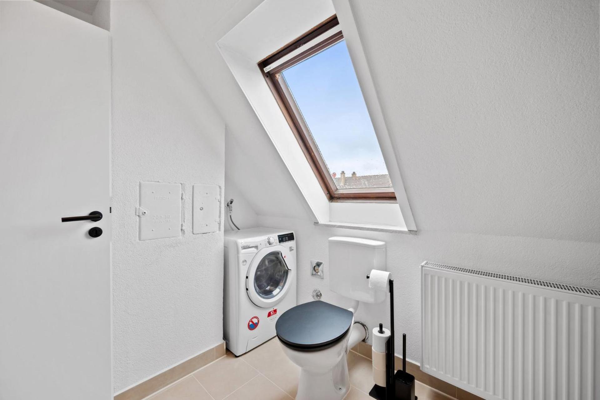 Malu Rooms - Top Lage, Kostenloser Parkplatz, Klima, Netflix, 24H Checkin Ludwigsburg Luaran gambar